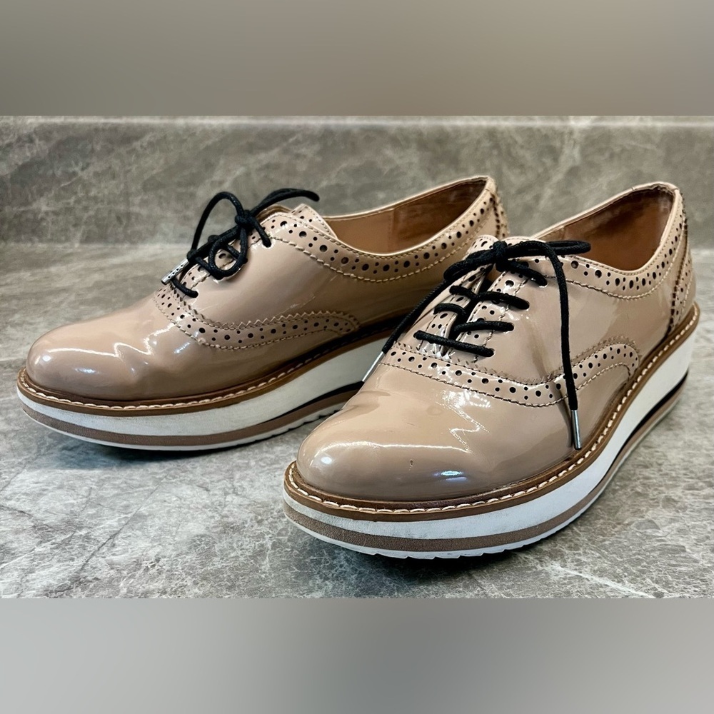 Zara women’s tan, white, black patent leather lace up oxfords. Size 5.5 - Picture 5 of 10